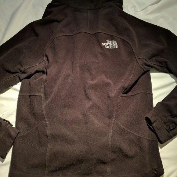 Solid black north face zip up - Picture 2 of 7
